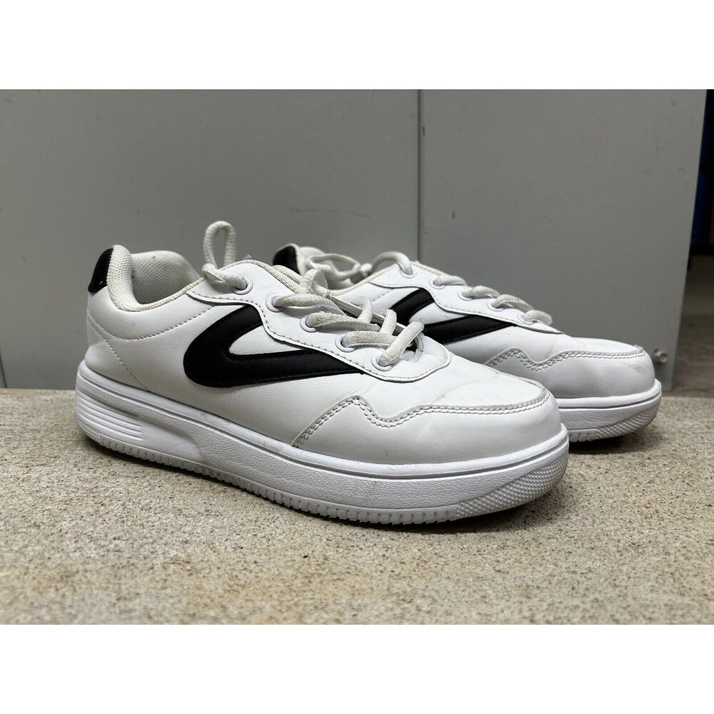 Girls Tretorn Sneakers White & Black Girls 3 Women’s 5